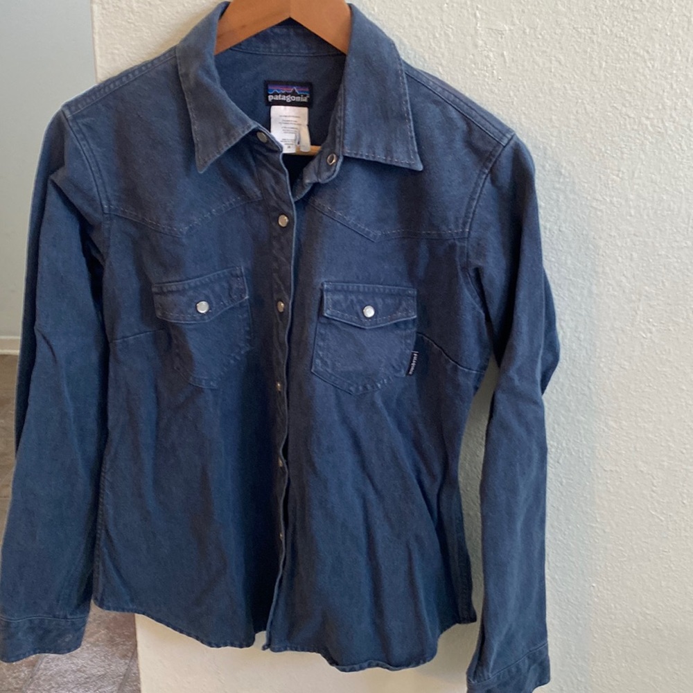 Patagonia Woman’s Long Sleeve Jean Western Snap Button Size M